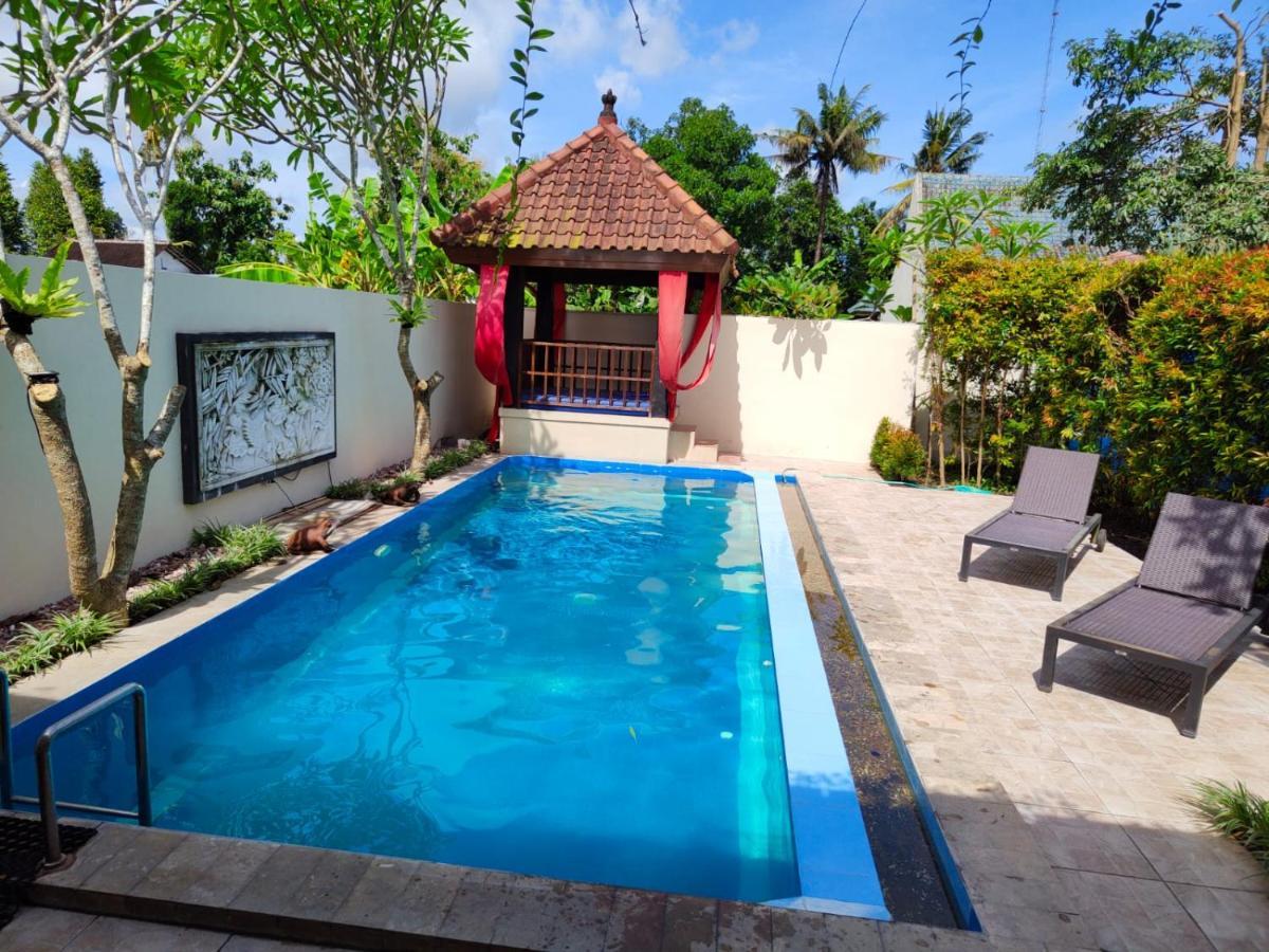 Rosseno Villa Yogyakarta Dış mekan fotoğraf