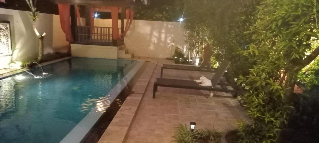 Rosseno Villa Yogyakarta Dış mekan fotoğraf