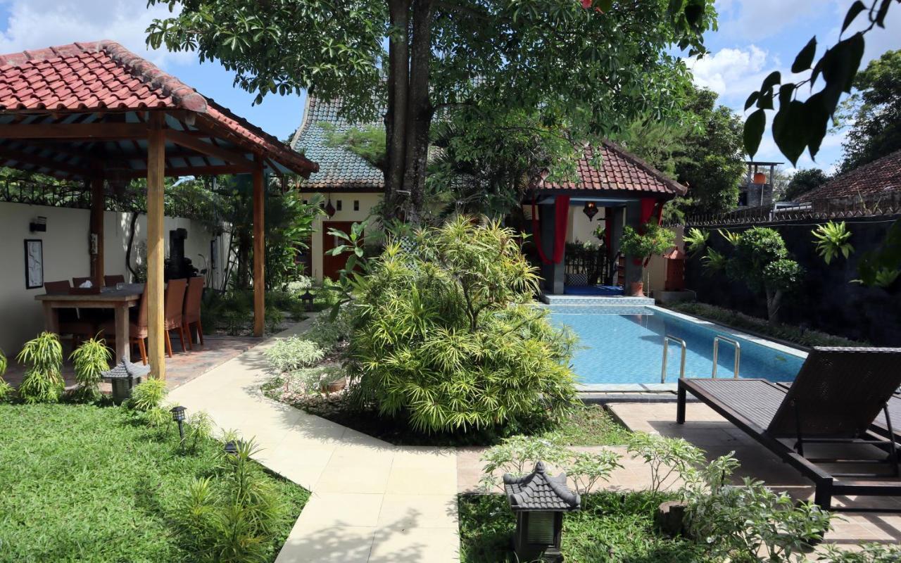 Rosseno Villa Yogyakarta Dış mekan fotoğraf